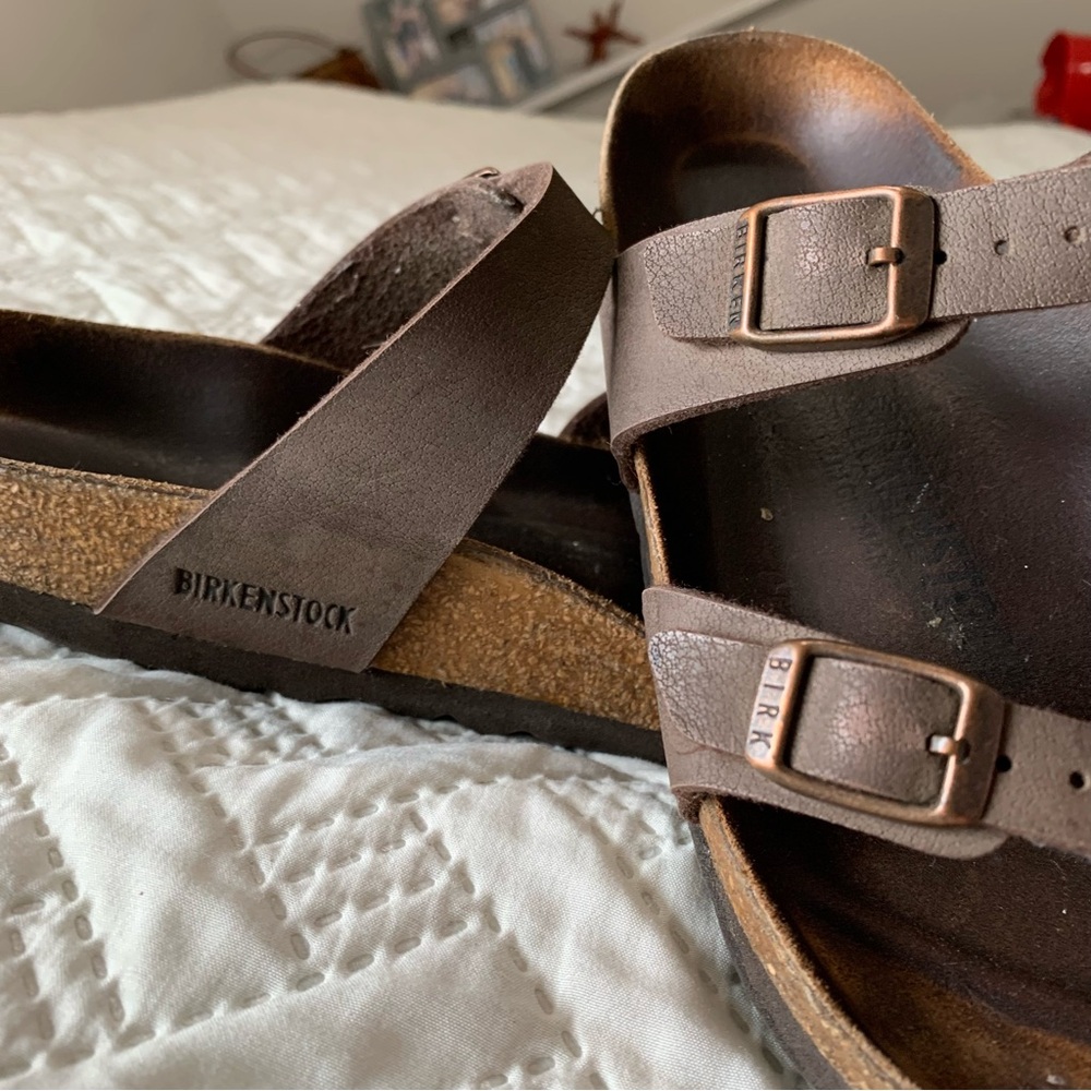 Birkenstock women’s Dark Brown Sandals size 9